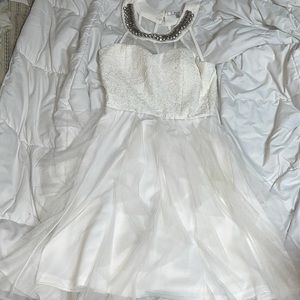 PAPAYA white detailed party dress Size: S